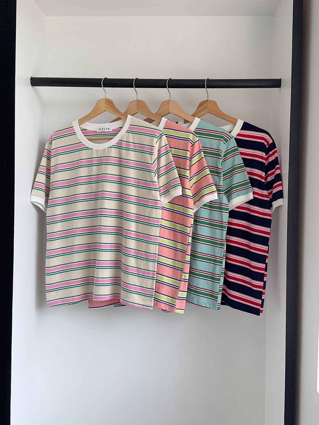 비키 단가라 박스티 (Vicky Striped Box Tee)