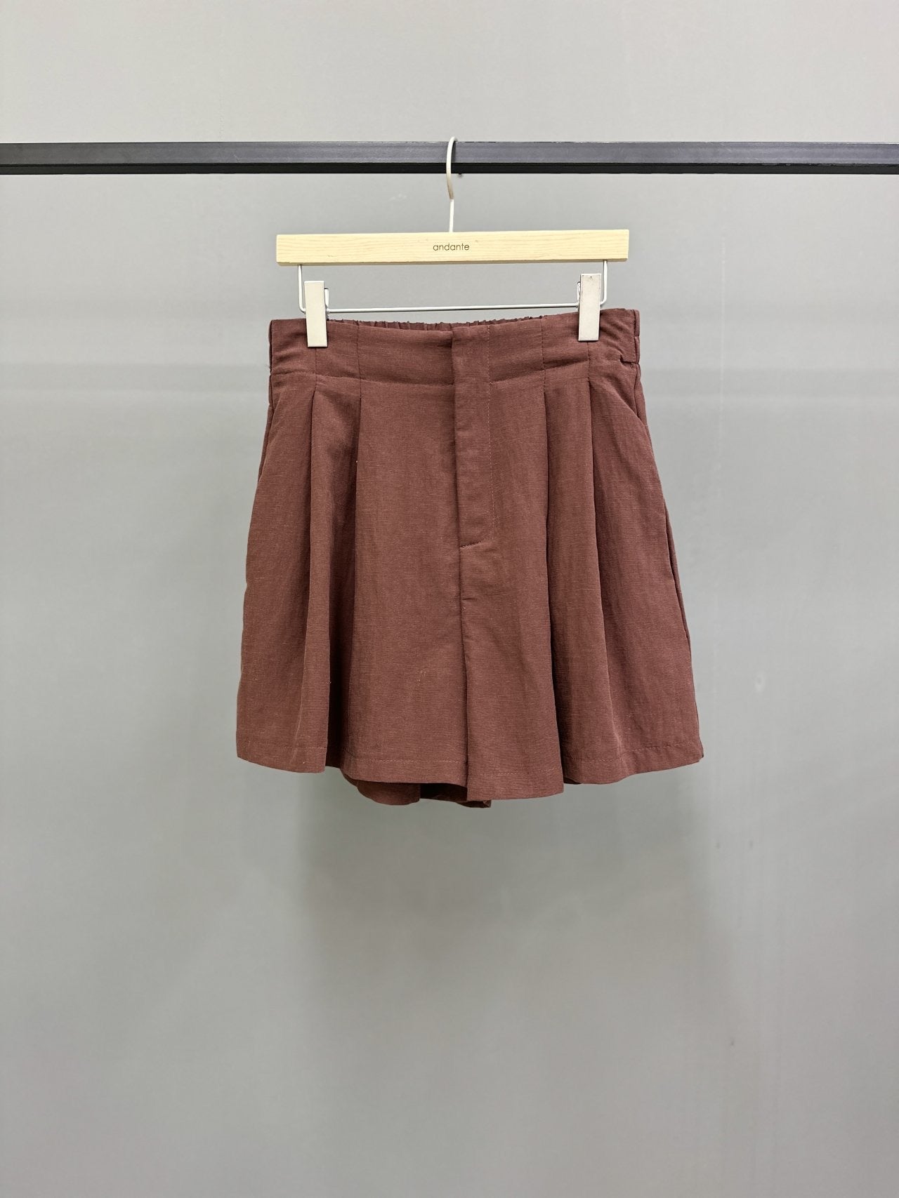 러스트 핀턱 반바지 (Rust Pintuck Shorts)