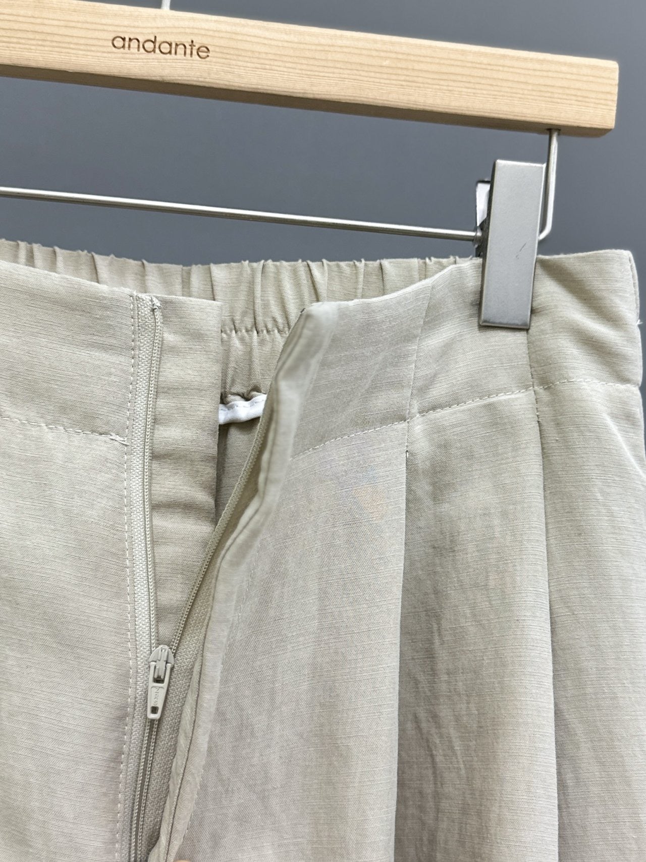 러스트 핀턱 반바지 (Rust Pintuck Shorts)