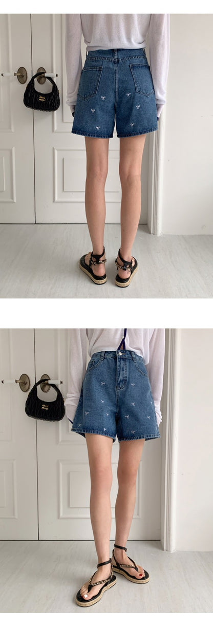 리본자수 데님반바지 (Ribbon Embroidery Denim Shorts)